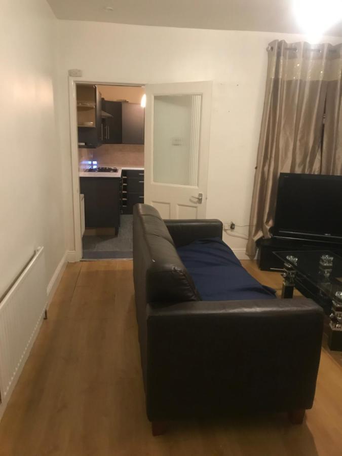 울버햄프턴 New Cross House 아파트 외부 사진